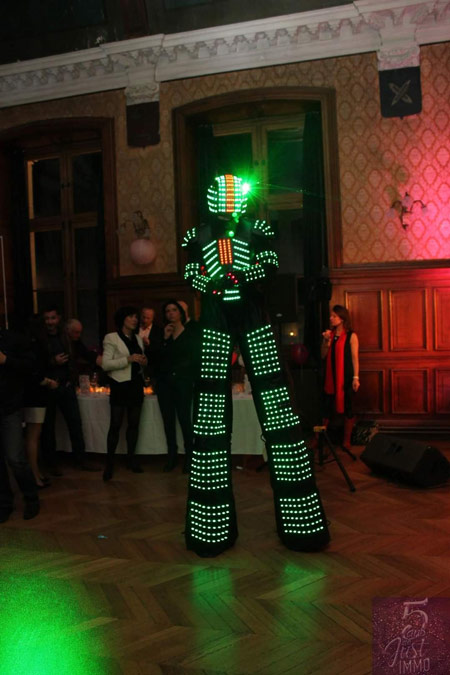 Robot LED Nyon