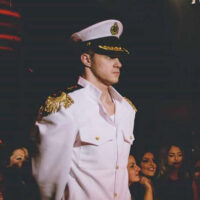 Striptease tenue marin